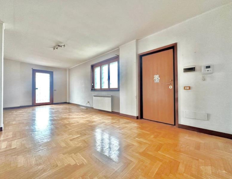 appartamento in vendita a Guidonia Montecelio in zona Guidonia