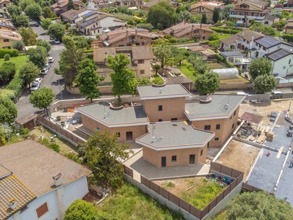 casa indipendente in vendita a Guidonia Montecelio