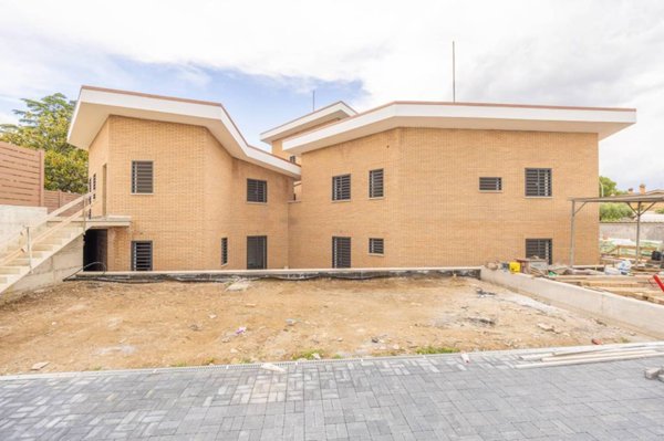 casa indipendente in vendita a Guidonia Montecelio