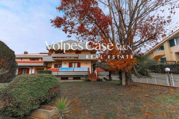 casa indipendente in vendita a Guidonia Montecelio in zona Montecelio
