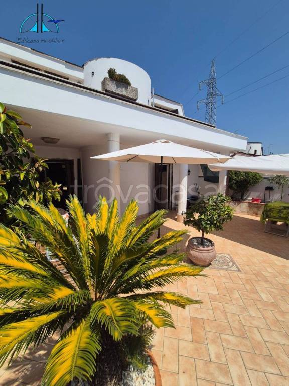 casa indipendente in vendita a Guidonia Montecelio in zona Montecelio