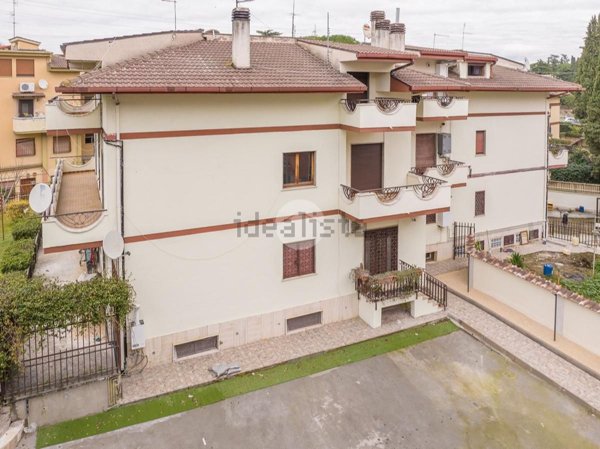 appartamento in vendita a Guidonia Montecelio in zona Colleverde