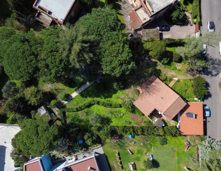 casa indipendente in vendita a Guidonia Montecelio in zona Colleverde