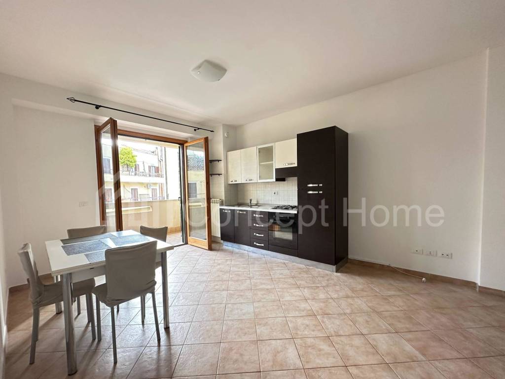 appartamento in vendita a Guidonia Montecelio in zona Guidonia