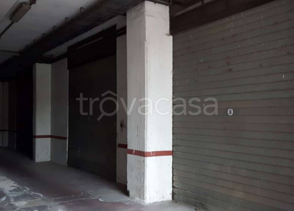 locale commerciale in vendita a Guidonia Montecelio