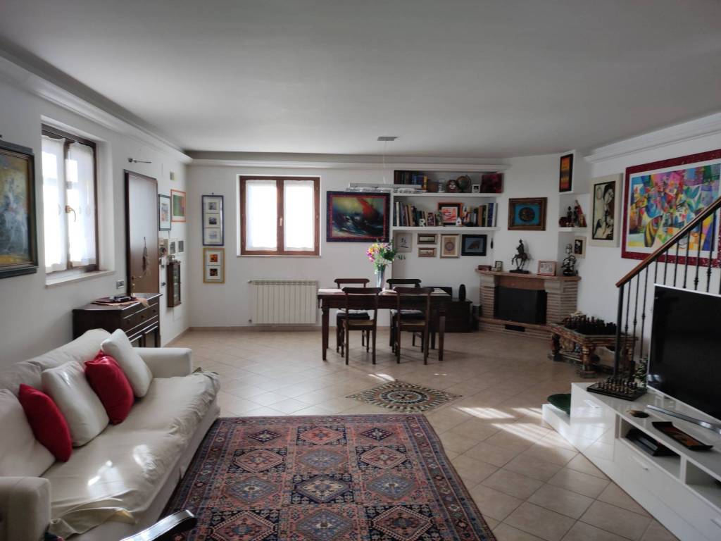 pentavano in vendita a Guidonia Montecelio