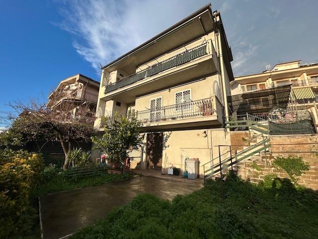 appartamento in vendita a Guidonia Montecelio in zona Montecelio