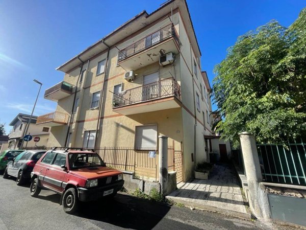 appartamento in vendita a Guidonia Montecelio in zona Villanova