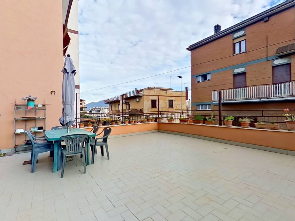 appartamento in vendita a Guidonia Montecelio