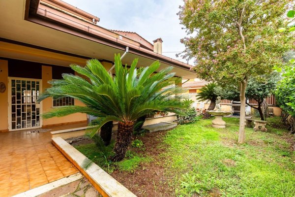 casa indipendente in vendita a Guidonia Montecelio