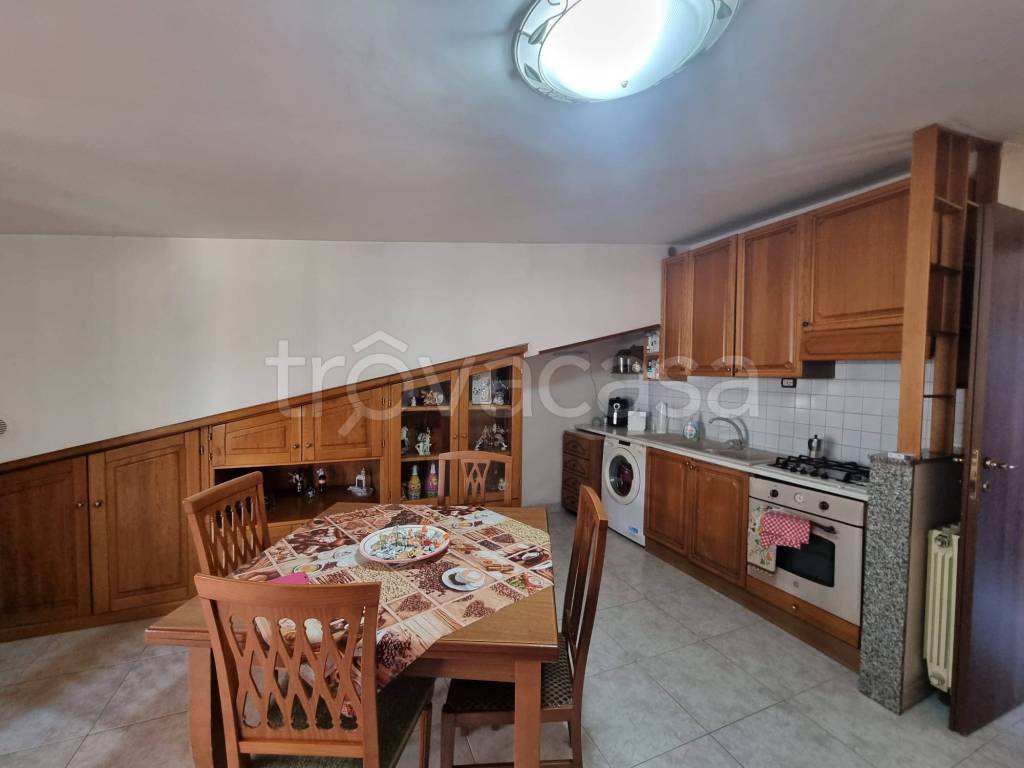 appartamento in vendita a Guidonia Montecelio in zona Villanova