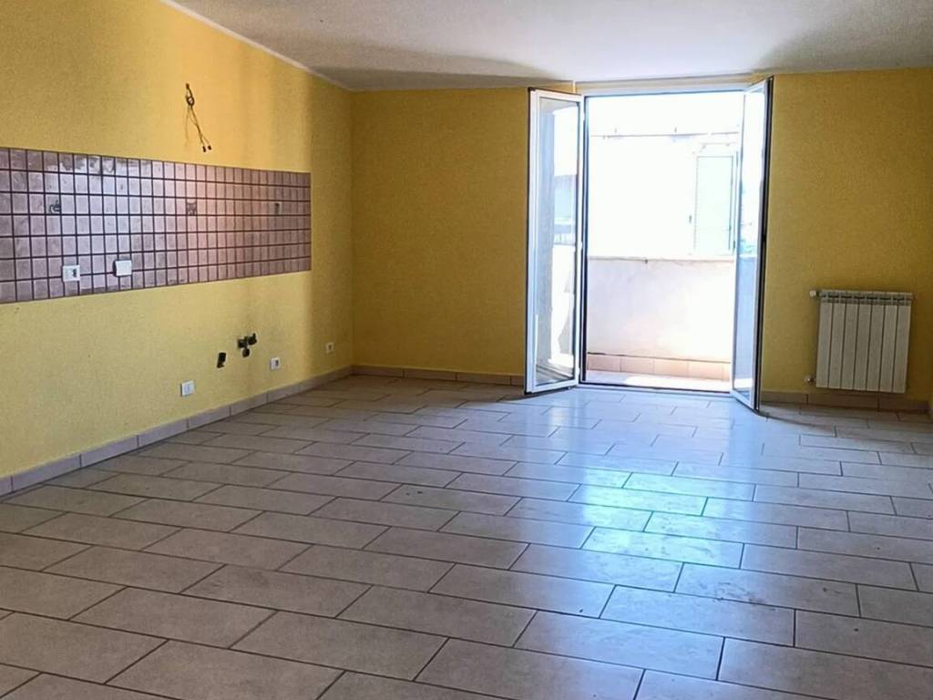 appartamento in vendita a Guidonia Montecelio in zona Guidonia