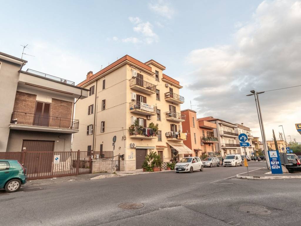 appartamento in vendita a Guidonia Montecelio