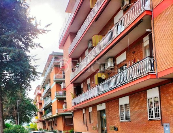 appartamento in vendita a Guidonia Montecelio in zona Guidonia