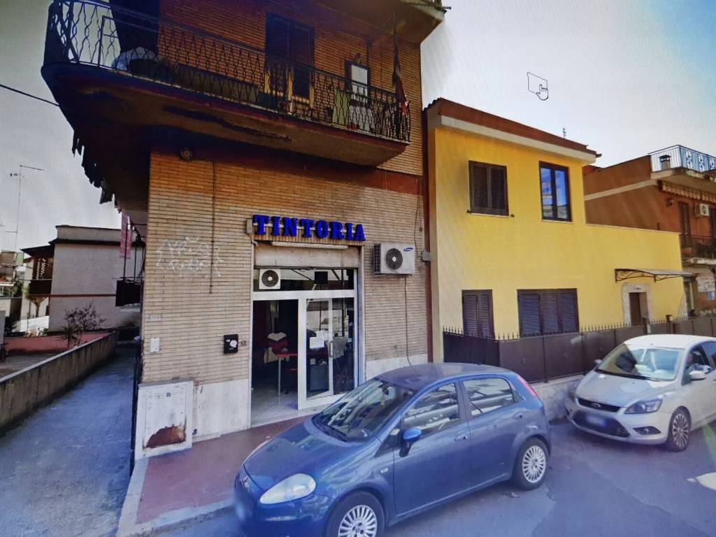negozio in vendita a Guidonia Montecelio in zona Villalba