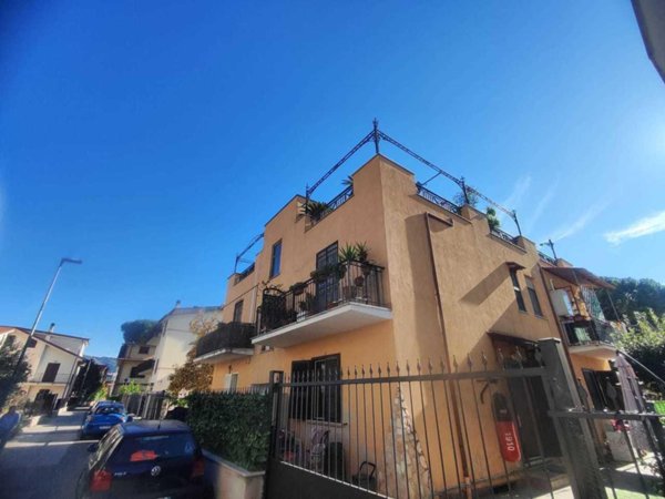 appartamento in vendita a Guidonia Montecelio in zona Villanova