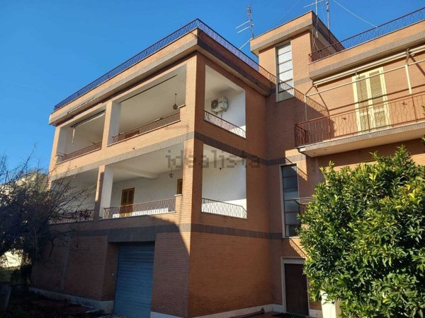 appartamento in vendita a Guidonia Montecelio