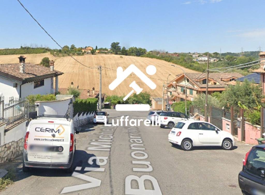casa indipendente in vendita a Guidonia Montecelio in zona Pichini