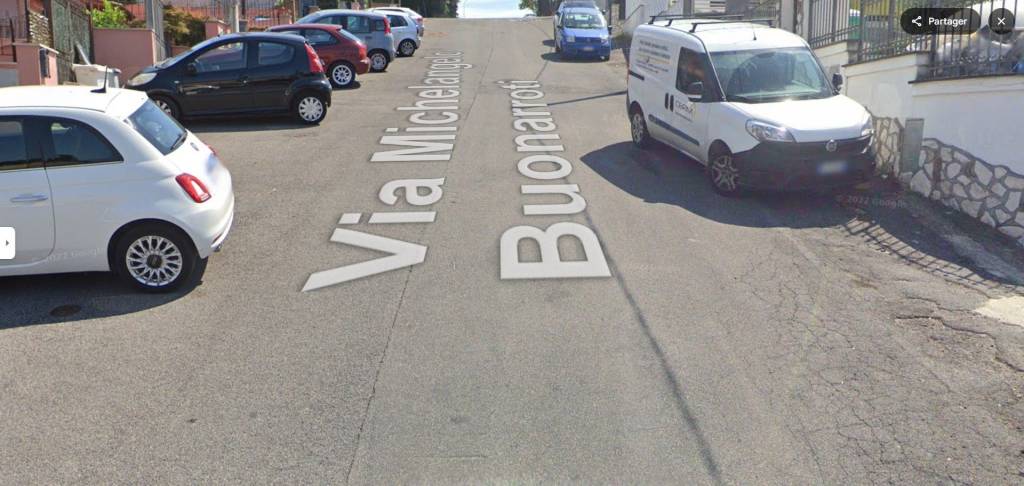 casa indipendente in vendita a Guidonia Montecelio in zona Pichini