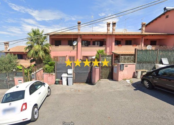 appartamento in vendita a Guidonia Montecelio in zona Pichini