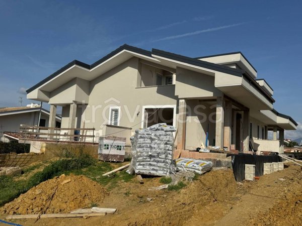 casa indipendente in vendita a Guidonia Montecelio