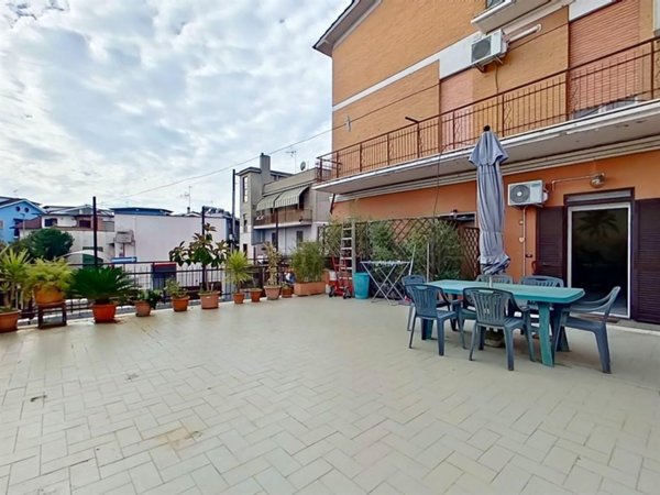 appartamento in vendita a Guidonia Montecelio in zona Montecelio