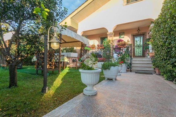 appartamento in vendita a Guidonia Montecelio in zona Marco Simone