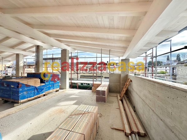 appartamento in vendita a Guidonia Montecelio in zona Guidonia