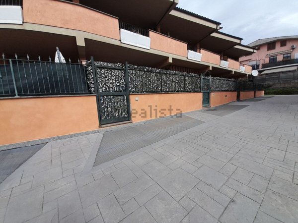 appartamento in vendita a Guidonia Montecelio in zona Villanova