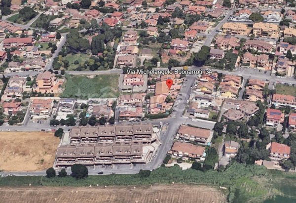 casa indipendente in vendita a Guidonia Montecelio in zona Pichini