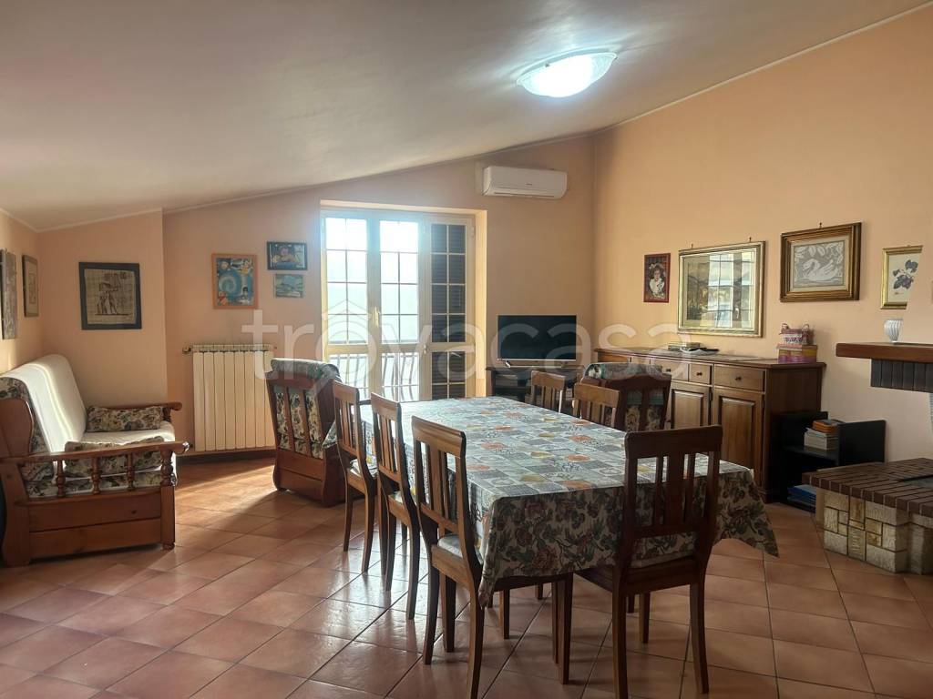 appartamento in vendita a Guidonia Montecelio in zona Villanova