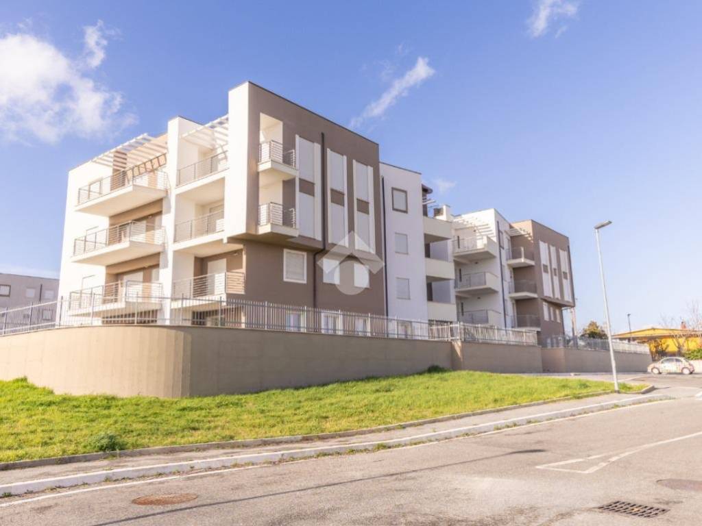 appartamento in vendita a Guidonia Montecelio