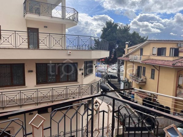 appartamento in vendita a Guidonia Montecelio in zona Villanova