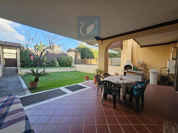 casa indipendente in vendita a Guidonia Montecelio in zona Marco Simone