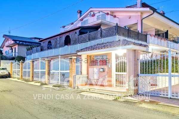 casa indipendente in vendita a Guidonia Montecelio in zona Marco Simone