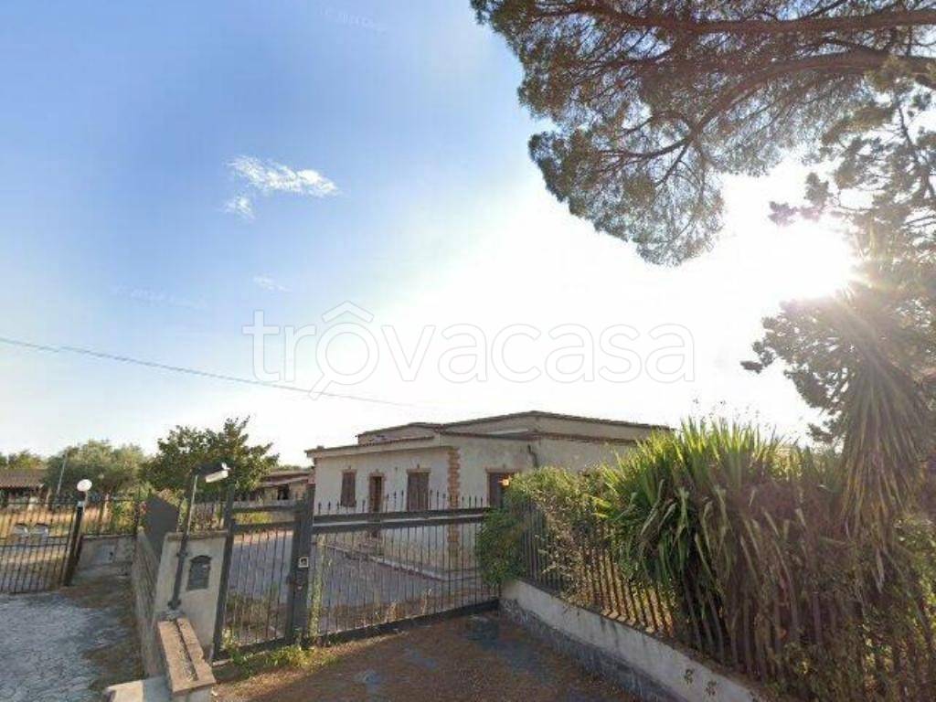 casa indipendente in vendita a Guidonia Montecelio in zona Pichini