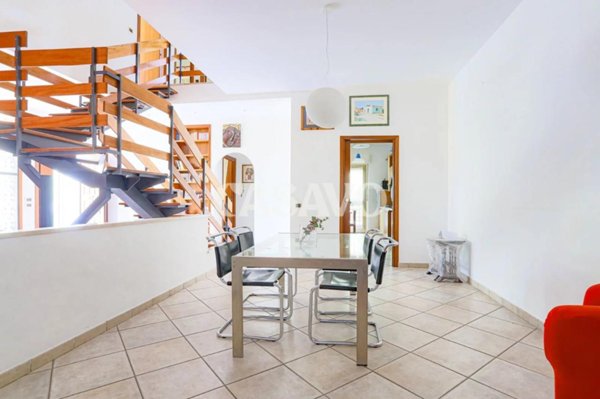 casa indipendente in vendita a Guidonia Montecelio