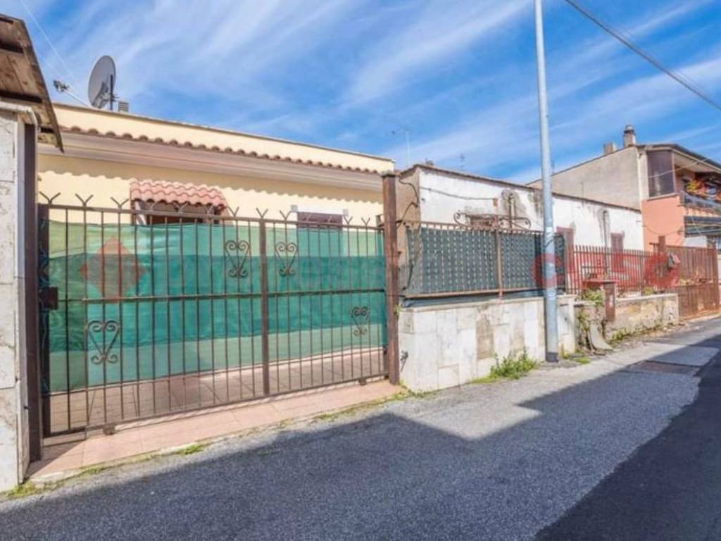 appartamento in vendita a Guidonia Montecelio in zona Villanova