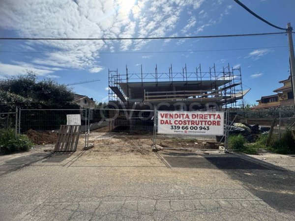 casa indipendente in vendita a Guidonia Montecelio in zona Montecelio