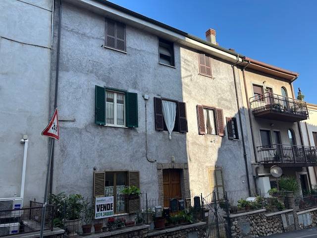 appartamento in vendita a Guidonia Montecelio in zona Montecelio