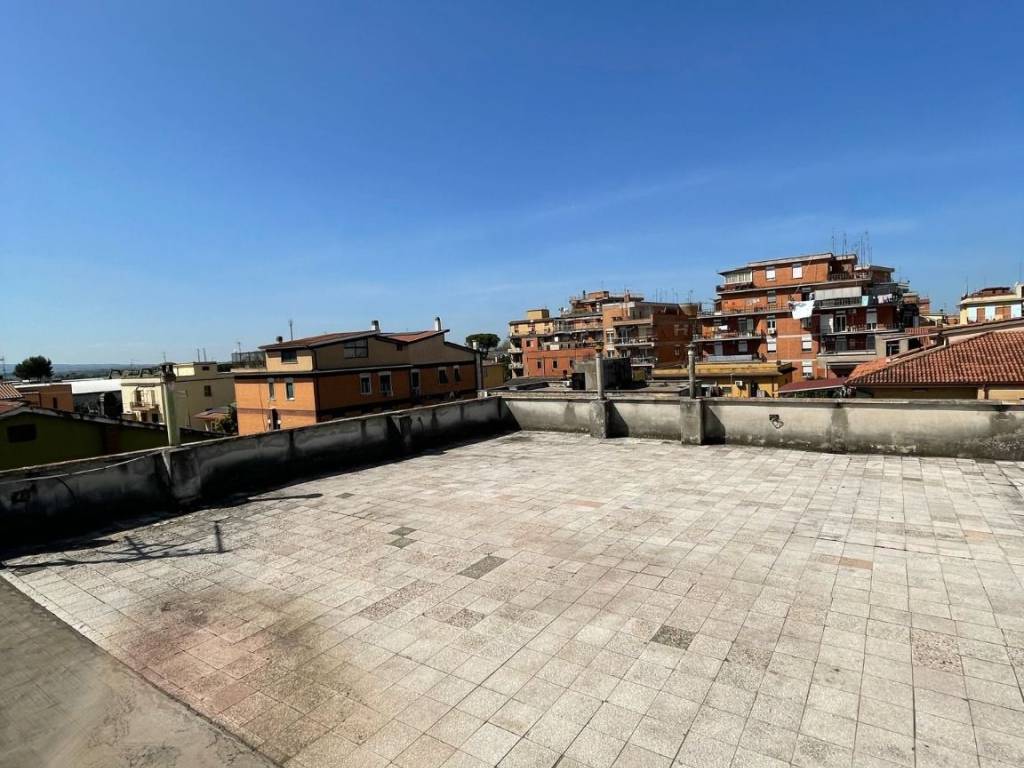 appartamento in vendita a Guidonia Montecelio in zona Villalba