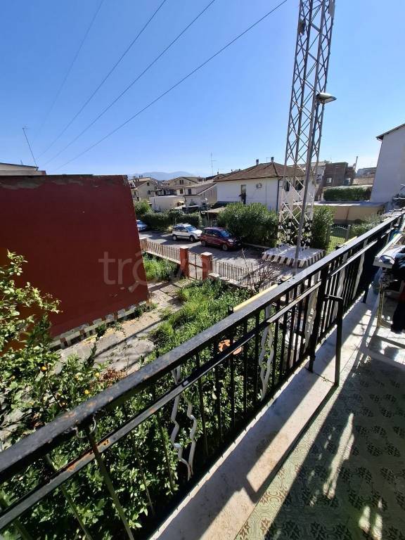 appartamento in vendita a Guidonia Montecelio in zona Villalba