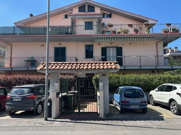appartamento in vendita a Guidonia Montecelio in zona Villanova