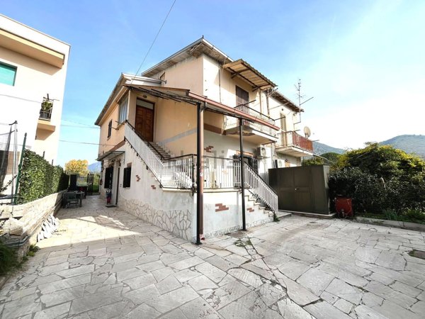 appartamento in vendita a Guidonia Montecelio in zona La Botte