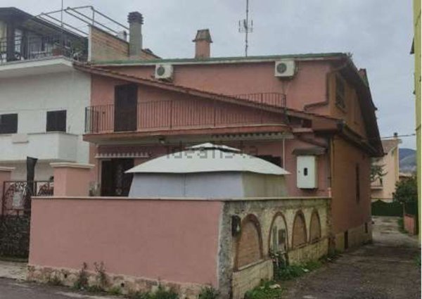 appartamento in vendita a Guidonia Montecelio in zona Villanova