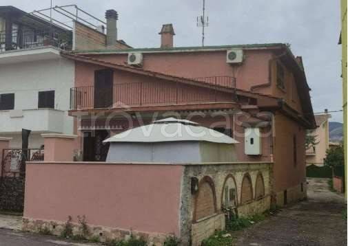 appartamento in vendita a Guidonia Montecelio in zona Villanova