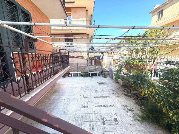 appartamento in vendita a Guidonia Montecelio in zona Villanova