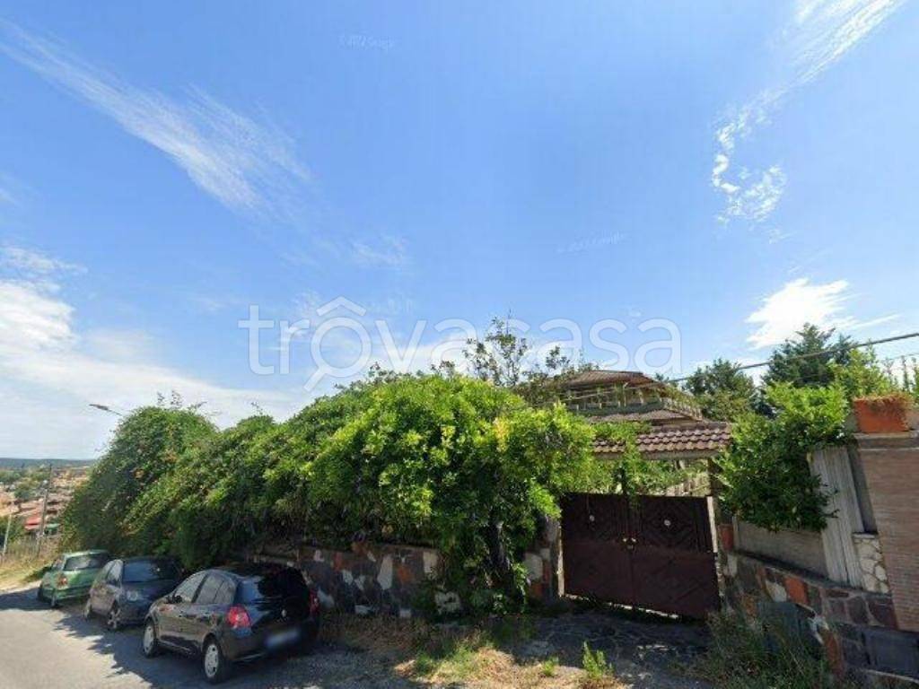 casa indipendente in vendita a Guidonia Montecelio in zona Pichini