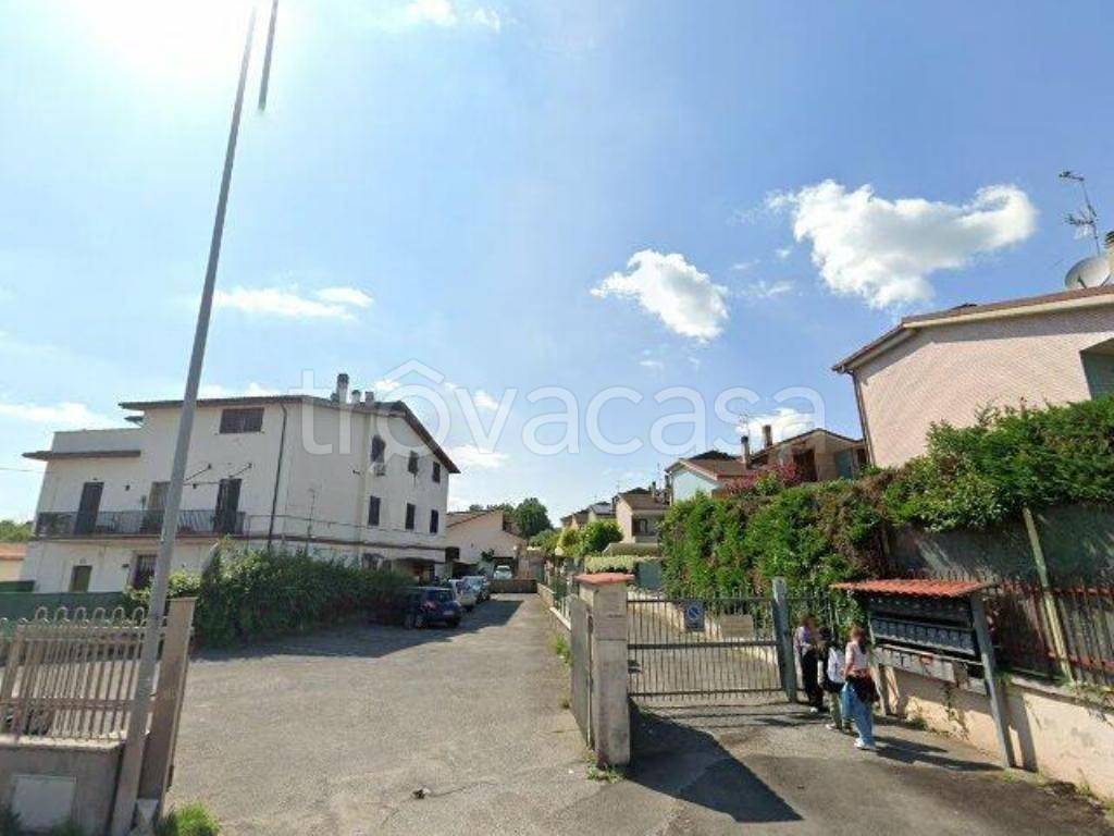 casa indipendente in vendita a Guidonia Montecelio