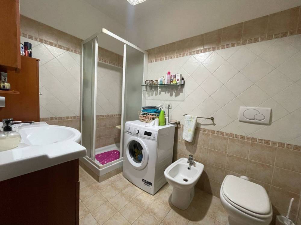 casa indipendente in vendita a Guidonia Montecelio in zona Setteville